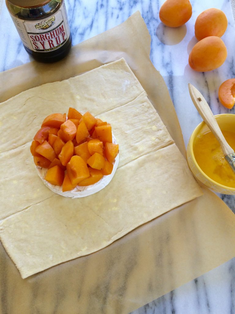 Apricots and Baked Brie Recipe