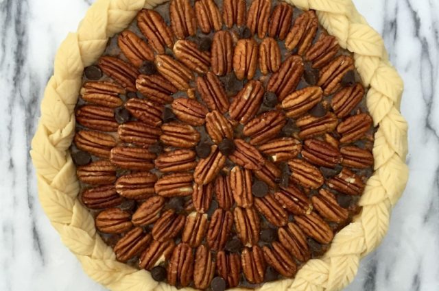 Maple Dark Chocolate Pecan Pie with Golden Barrel Supreme Baking Molasses